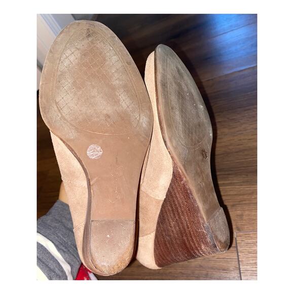 EUC Jessica Simpson Ciandra Wedge Ankle Booties Size 8 Taupe Suede Leather - Picture 11 of 13